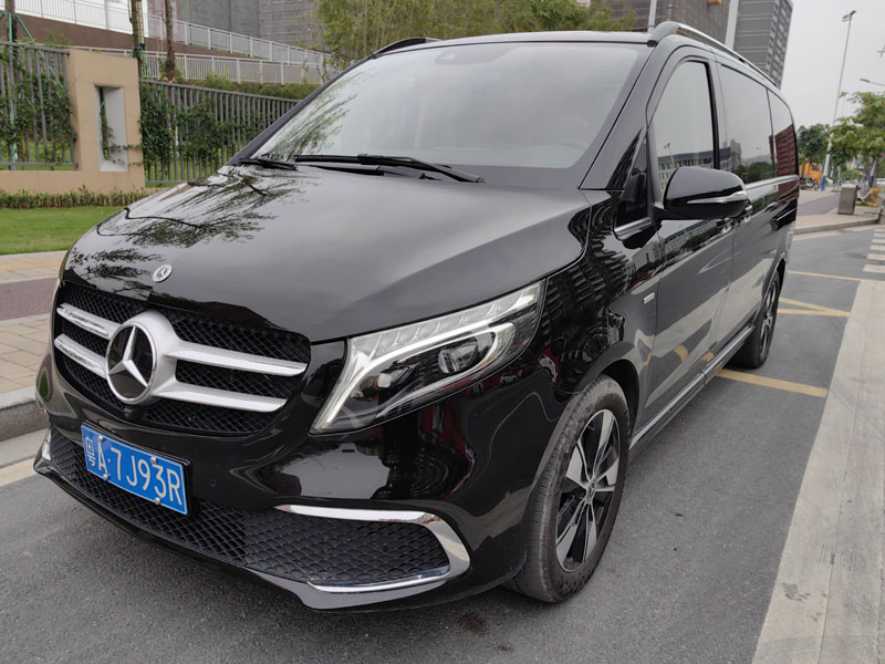 奔馳V260